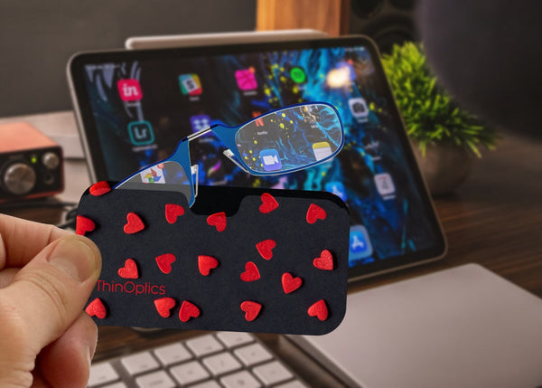 Readers + Red Felt Hearts Universal Pod