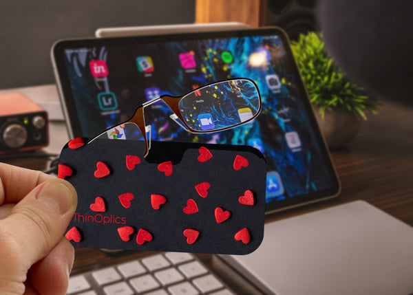 Readers + Red Felt Hearts Universal Pod